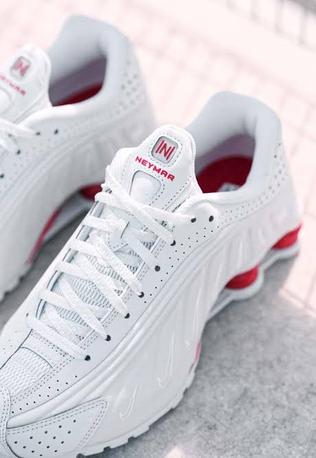 Nike Shox R4 édition Limitée Neymar Jr