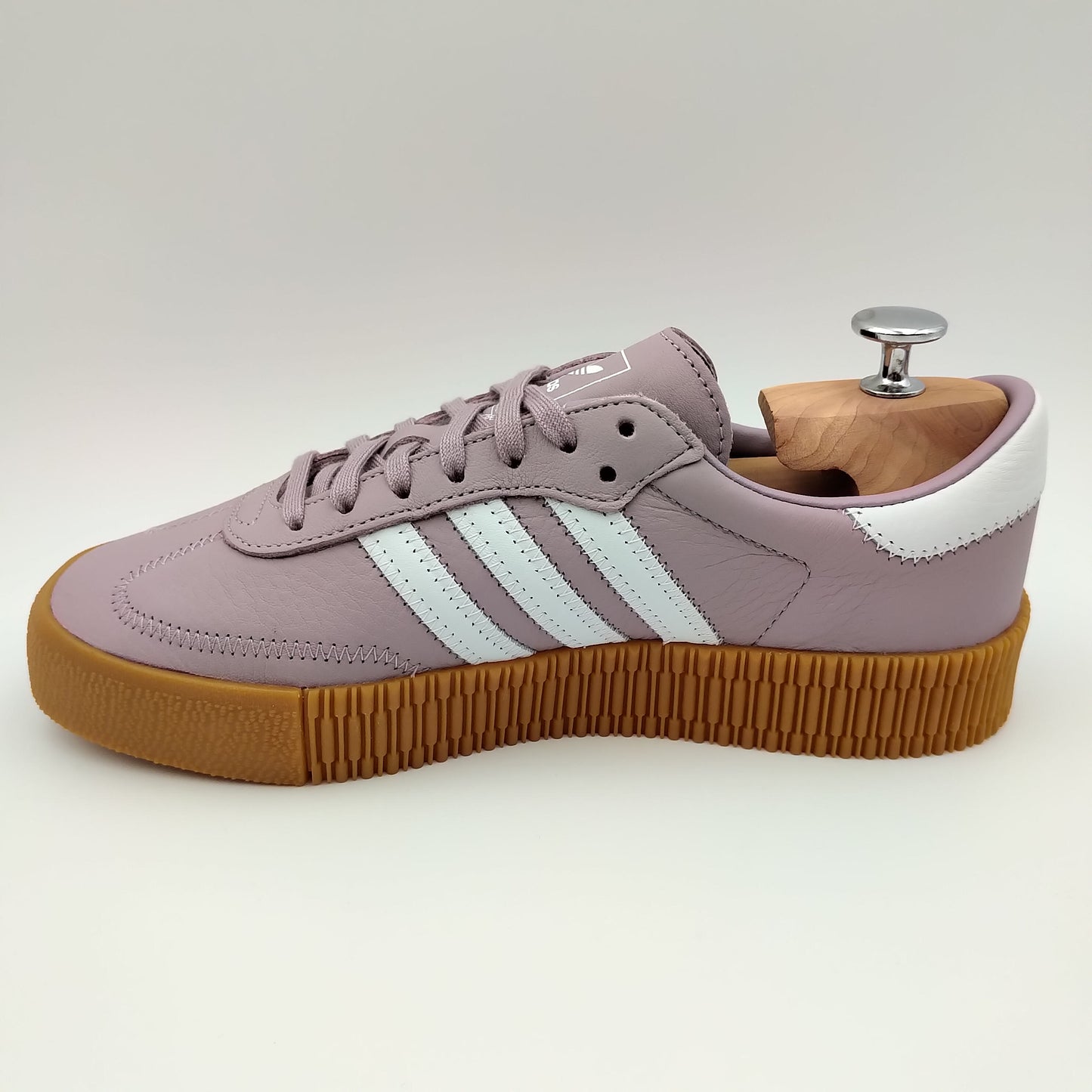 Adidas Sambarose cuir rose et bandes blanches