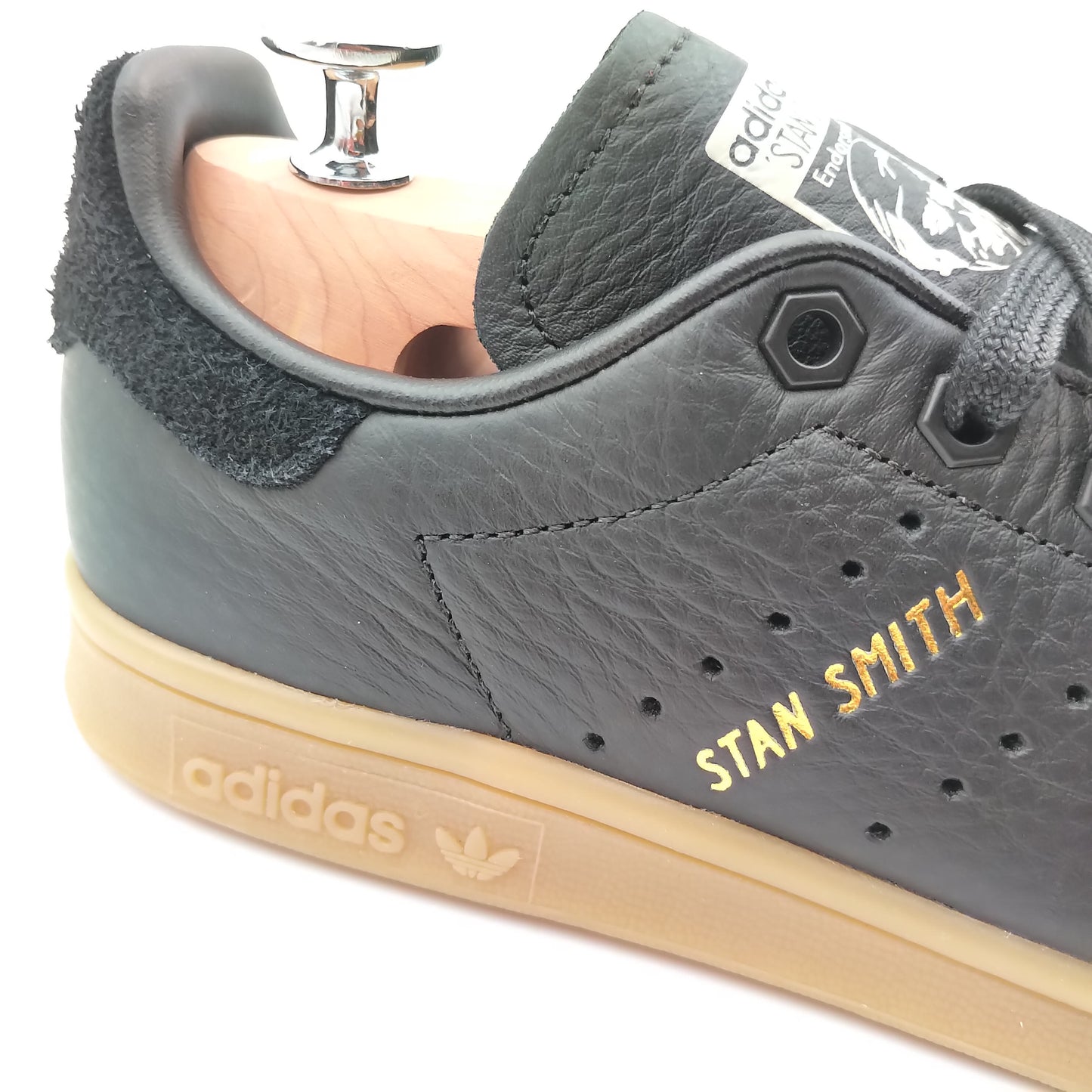 Adidas Stan Smith cuir noir et semelle marron