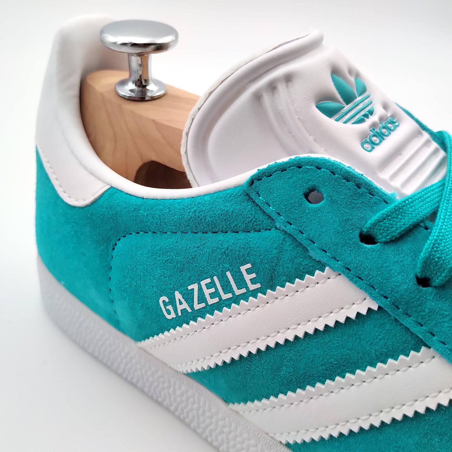 Adidas Gazelle vert émeraude et bandes blanches