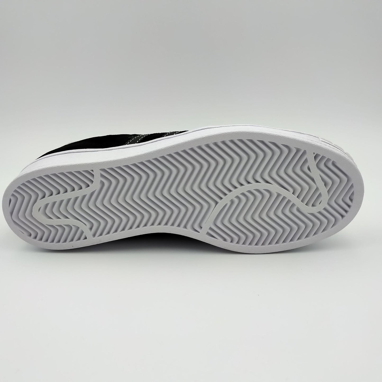 Adidas Superstar noir avec bandes grises