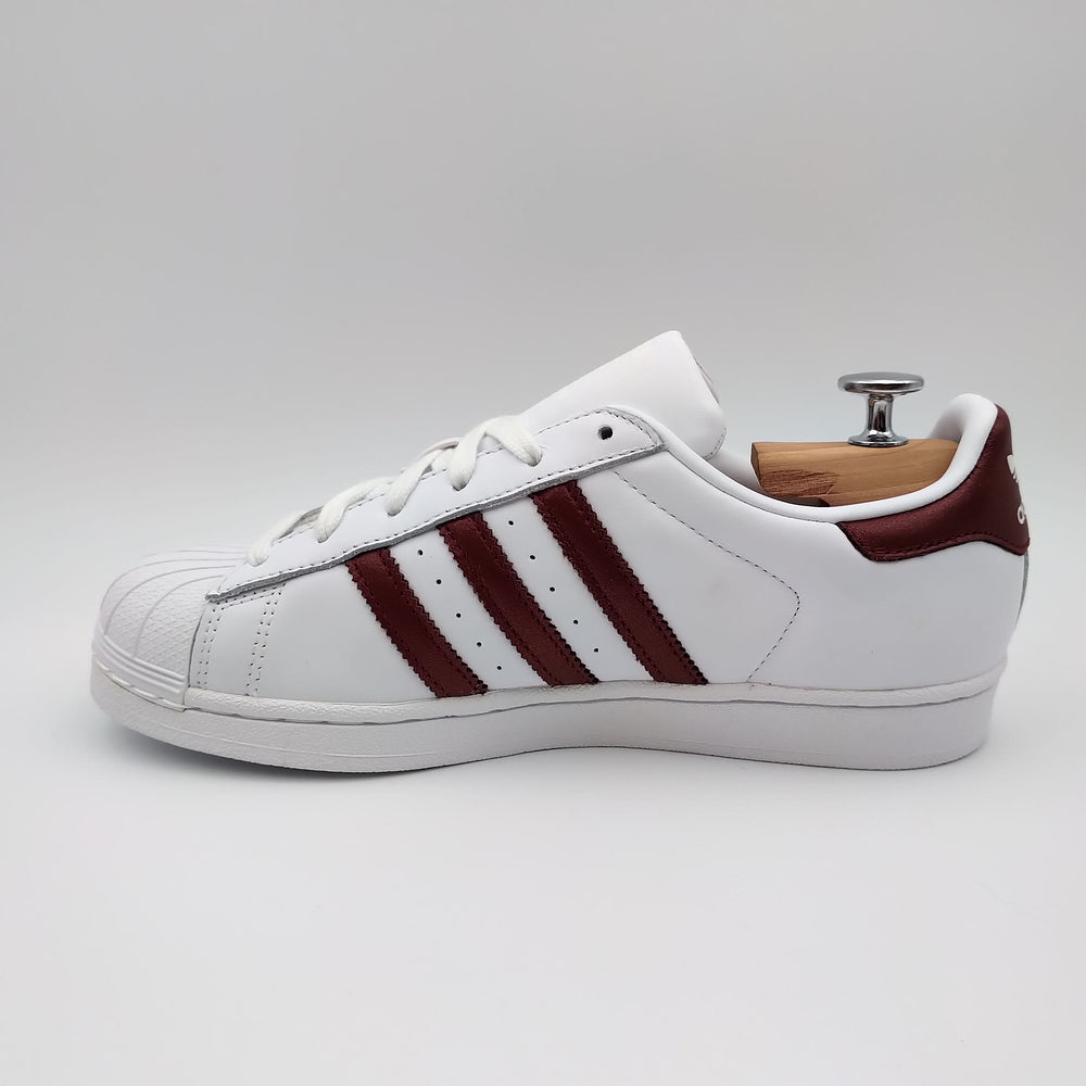 Adidas Superstar cuir blanc et bandes bordeaux