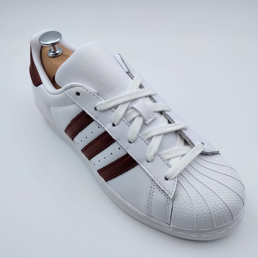 Adidas Superstar cuir blanc et bandes bordeaux