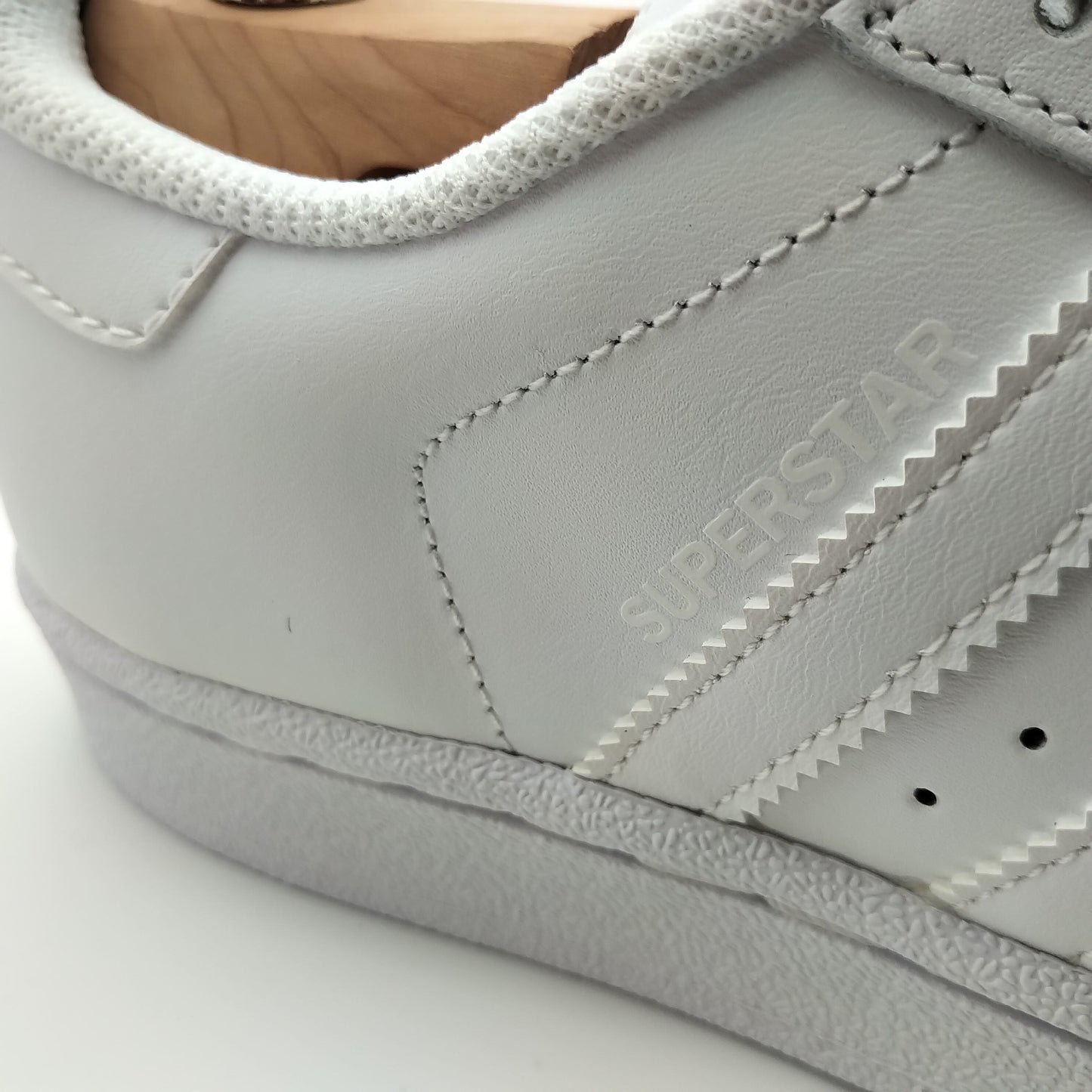 Adidas Superstar blanche intégrale