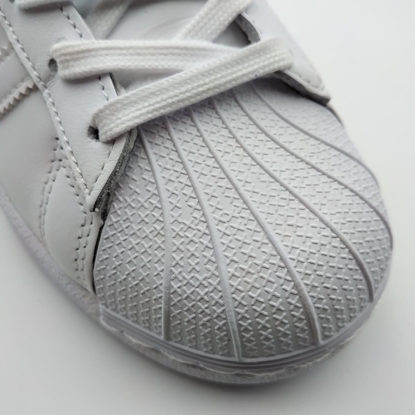 Adidas Superstar blanche intégrale