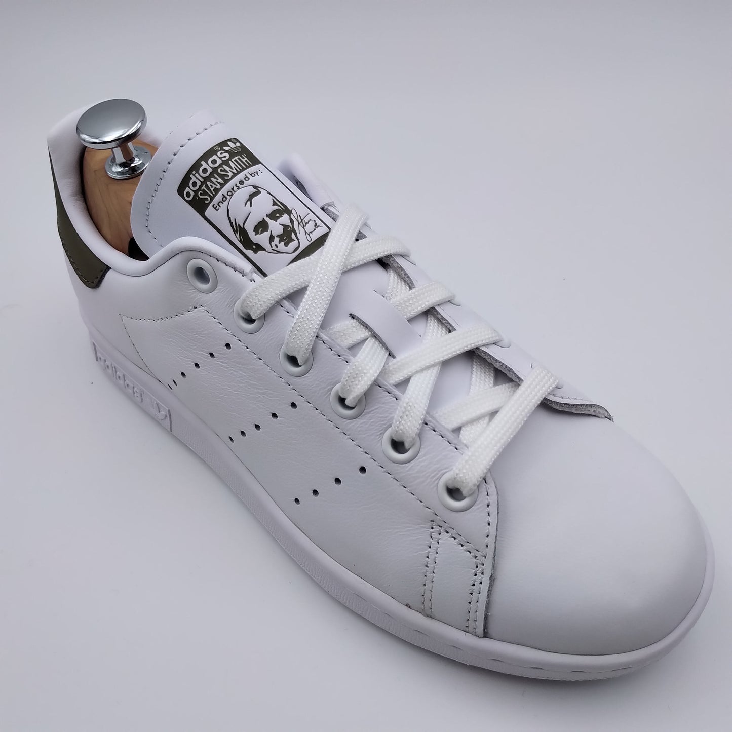 Adidas Stan Smith cuir blanc et talon kaki