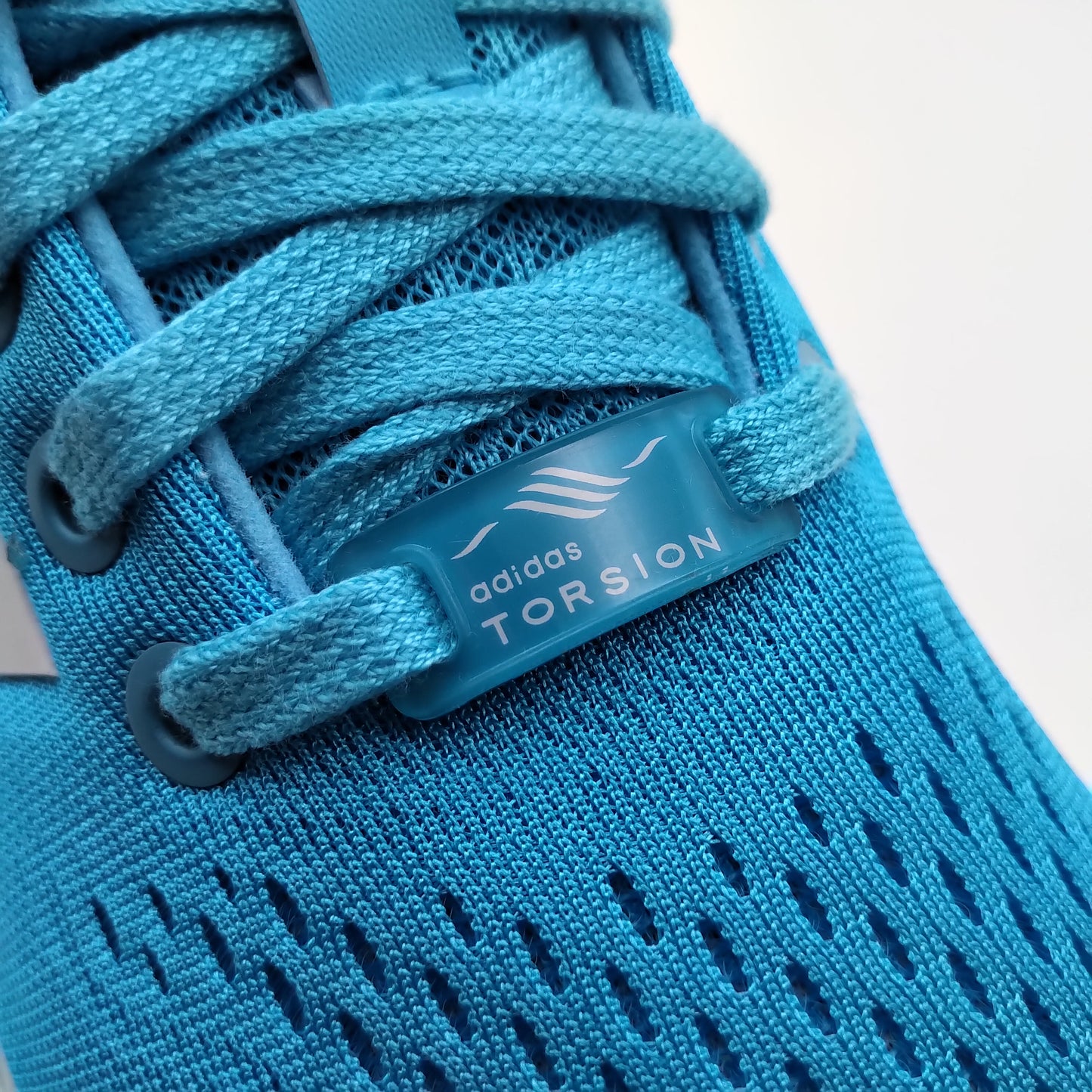 Adidas ZX Flux EM couleur bleu clair
