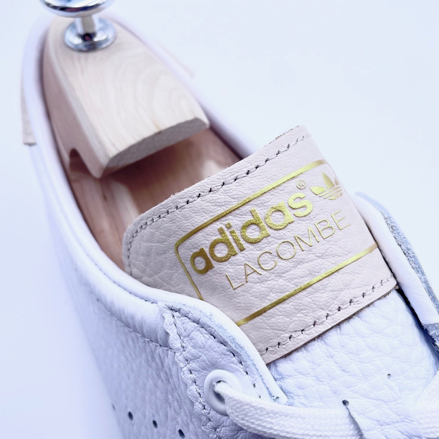 Adidas Lacombe en cuir blanc