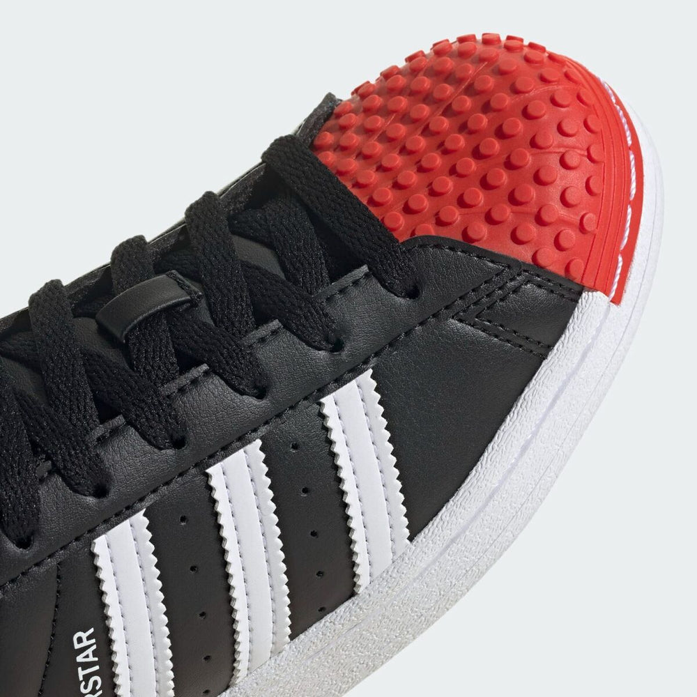 Adidas Superstar édition limitée LEGO noir et rouge