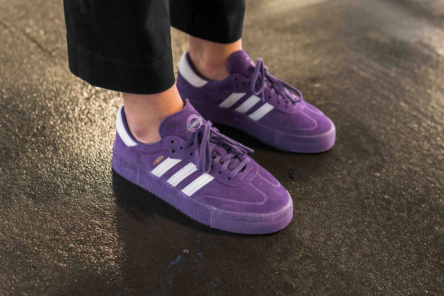 Adidas Sambarose édition limitée Elizabeth Line violettes