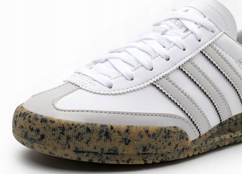 Adidas Jeans blanches avec bandes grises