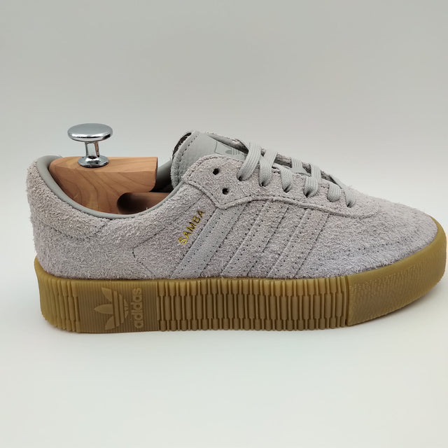 Adidas Sambarose daim gris intégral et semelle marron