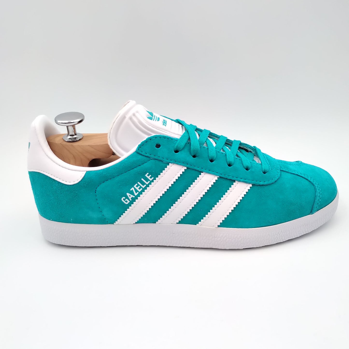 Adidas Gazelle vert émeraude et bandes blanches