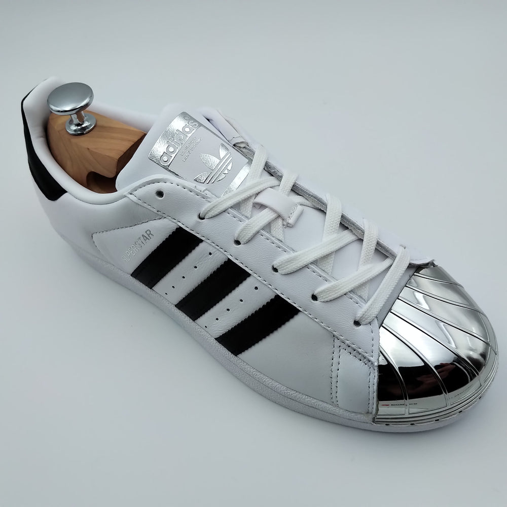Adidas Superstar Metal Toe cuir blanc et coquille argentée