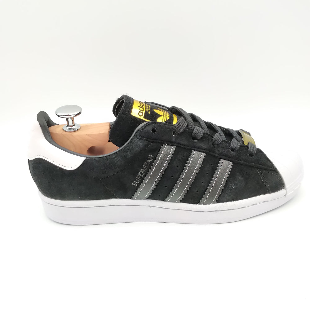 Adidas Superstar noir avec bandes grises