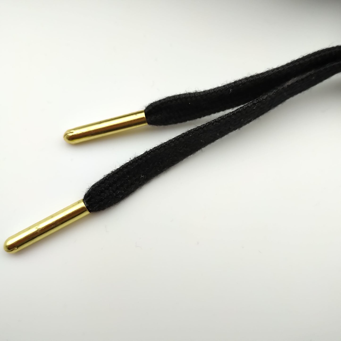 Adidas Superstar noir avec bandes grises