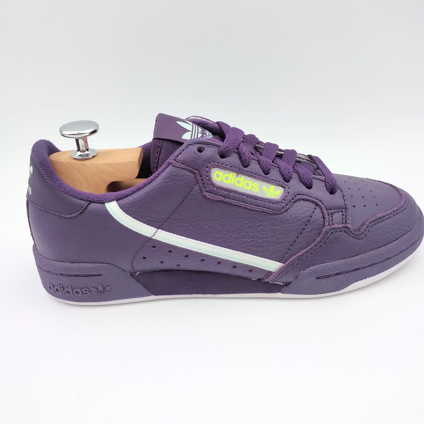Adidas Continental 80 cuir violet et bandes blanches
