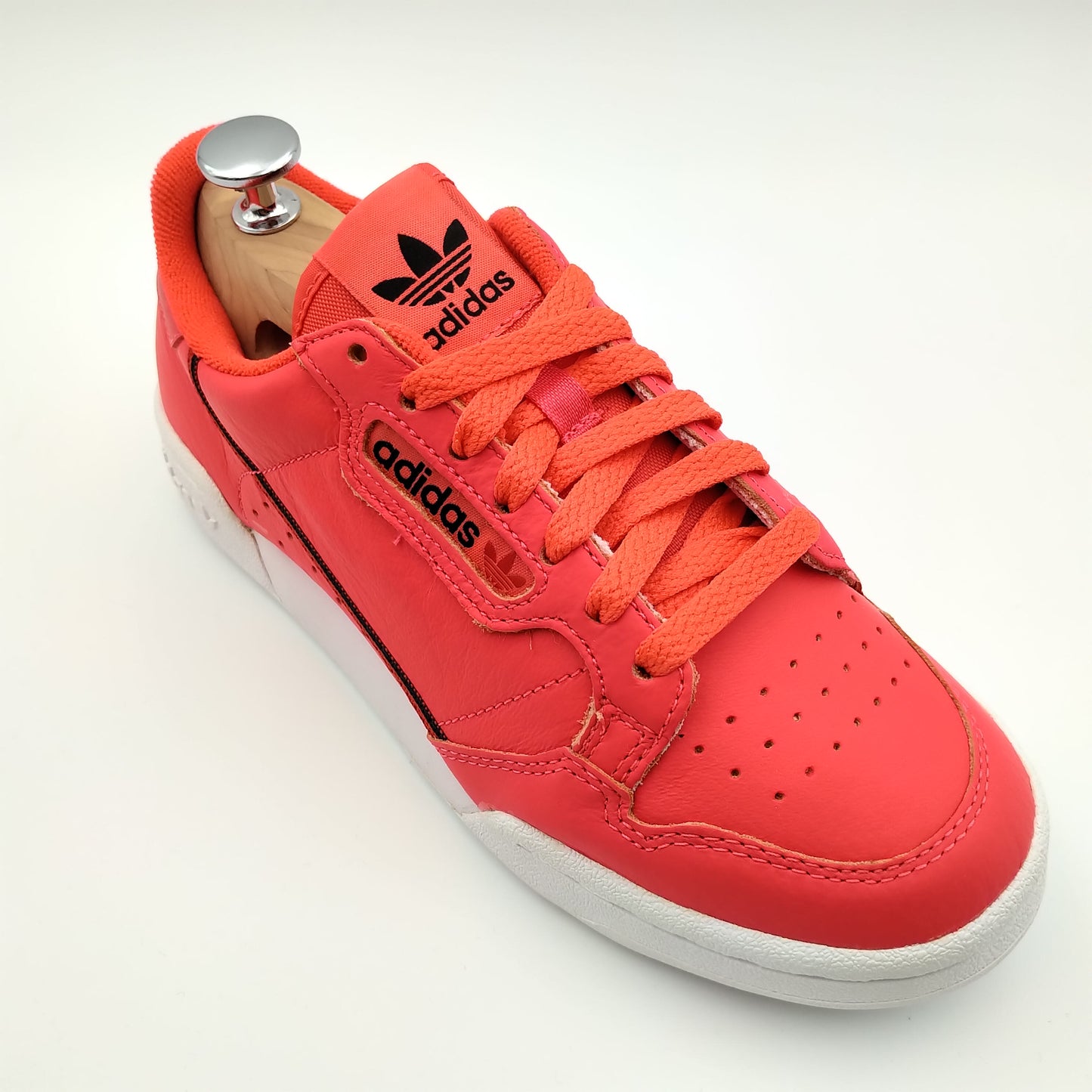 Adidas Continental 80 fuchsia avec bandes noir et rouge