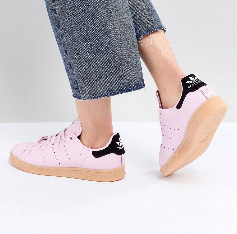 Adidas Stan Smith en cuir rose avec semelle beige