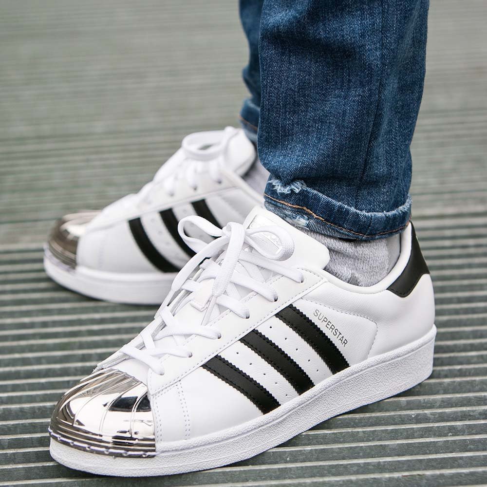 Adidas Superstar Metal Toe cuir blanc et coquille argentée